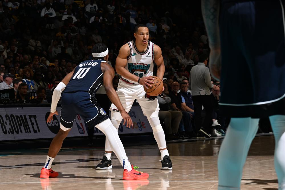 一名球员若 一名球员若